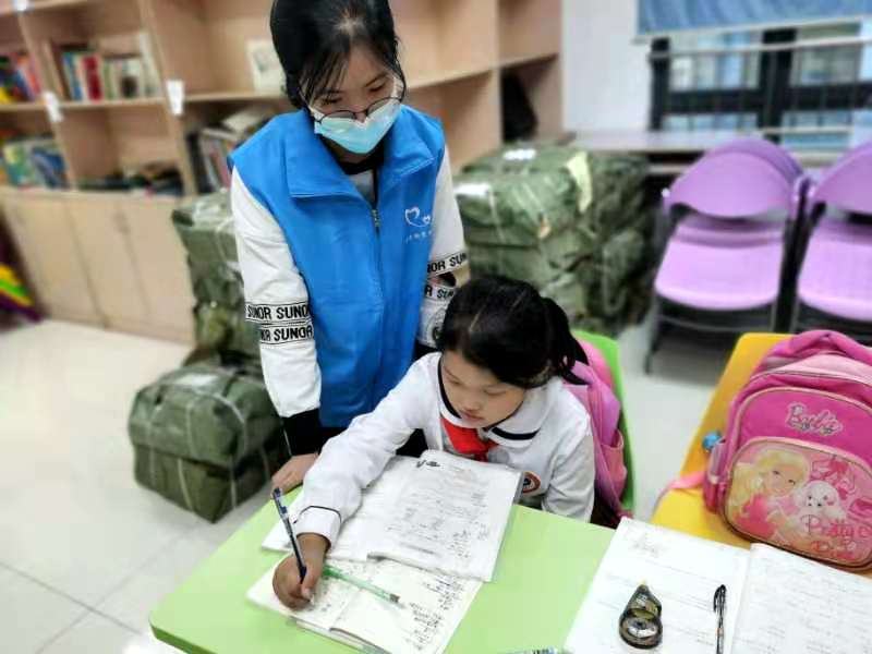 十二月4.jpg 十二月4.jpg