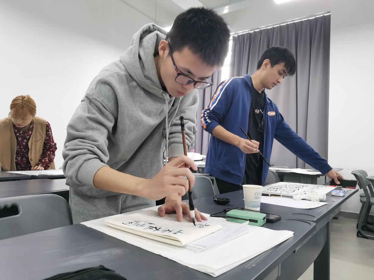 图片8.jpg 图片8.jpg